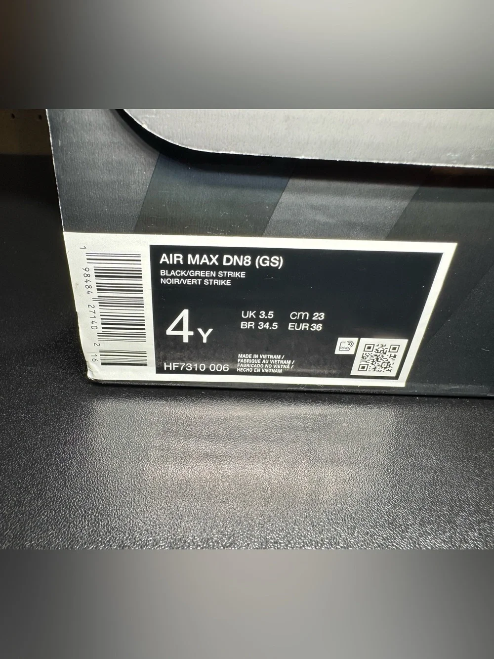 Nike Air Max DN8 Size 4 Youth, 5.5 Women’s Black Sneakers with Green Accents